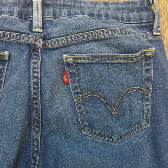 LEVIS 545 CAPRI Jeans Size 10 Women Zipper Pockets Mid Rise Medium Wash Blue - Picture 8 of 11